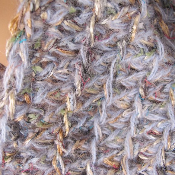 New Handmade Chunky Slouch Hat and Infinity Scarf Set - Picture 5 of 9